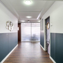 Serviced office to let in Paris