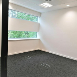 Serviced office to lease in Paisley