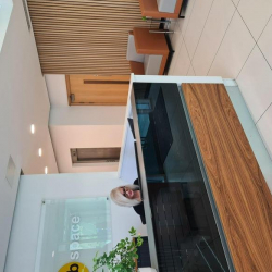 Interior of 9 Vine Street