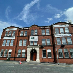 Serviced office to let in Leeds