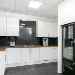 Office suites to lease in Luton