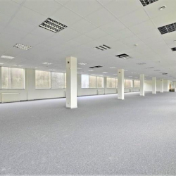 Office accomodations in central Brentford