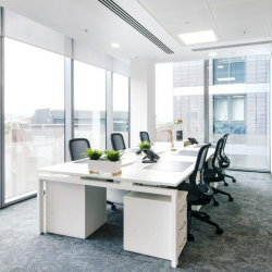 Serviced office centre to hire in Reading