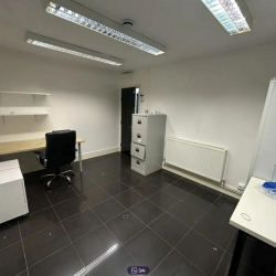 Executive offices in central Enfield