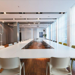 Executive office to lease in Milan