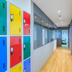 Executive office centre to let in Faro