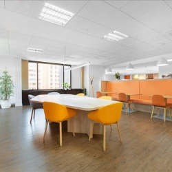 Executive suites in central Valencia