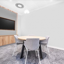 Offices at Avenida de la Libertad 17, 2º