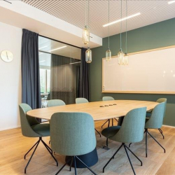 Office accomodations to lease in Auderghem