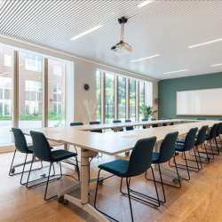 Executive offices in central Auderghem