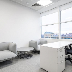 Office suite to rent in London