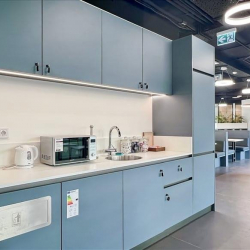 Bakay Nándor Utca 24, Cédrus Offices