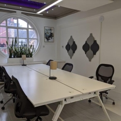 Office accomodations to rent in Manchester