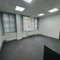 Serviced office to lease in Wolverhampton