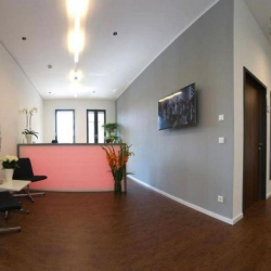 Serviced office to let in Hamburg