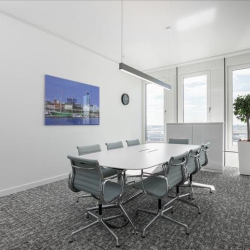 Serviced office to let in Hamburg