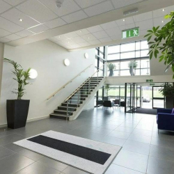 Executive suite to rent in Paisley