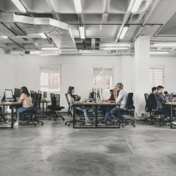 Serviced office to lease in Seville