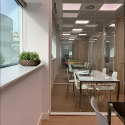 Office accomodations to lease in Madrid