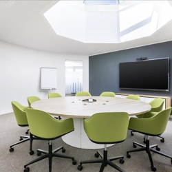 Interior of Carl Zeiss Ring 11-17