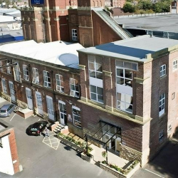 Office suites to lease in Oldham