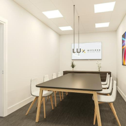 Executive office centres to hire in Luton