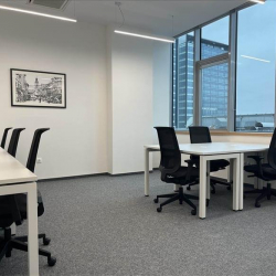 Christopher Columbus Boulevard 41, Porsche Center serviced offices