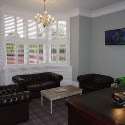 Executive suite to rent in Swindon