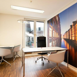 Offices at Colonnaden 5