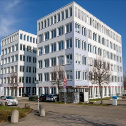 Offices at Curiestraße 2