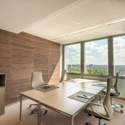 Dreischeibenhaus 1 office accomodations