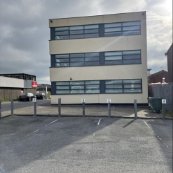 Executive office to let in Bracknell