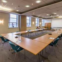 Office accomodation to lease in Burnley