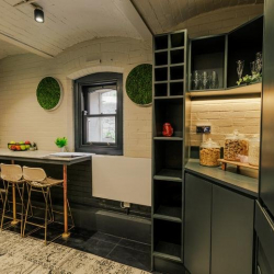 Office accomodations to lease in Dublin