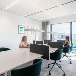 Offices at Evert van de Beekstraat 354