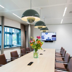 Fred. Roeskestraat 100 serviced offices