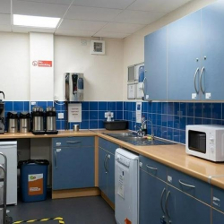 Executive suite to lease in Harlow