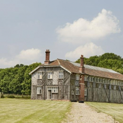 Exterior image of Hartham Lane, Hartham Park