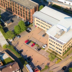 Exterior image of High Street, Global House