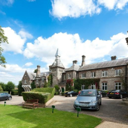 Horseshoe Hill, Upshire