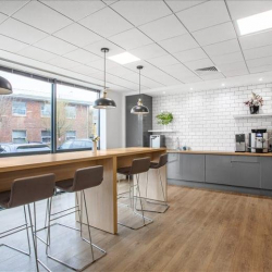 Office suite to let in High Wycombe