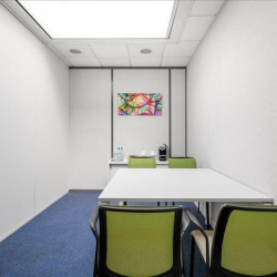 Office accomodation to hire in Paris