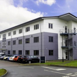 Executive office centres to lease in Swindon
