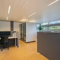 Kennemerplein 6, 14 serviced offices