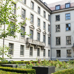Offices at Leopoldstraße 8-10