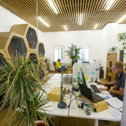 Executive office centres in central Ottensheim