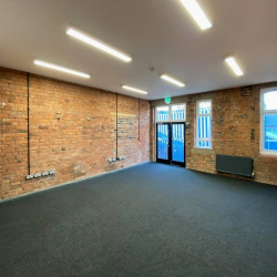 Serviced office to let in Liverpool