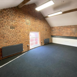 Serviced office to let in Liverpool