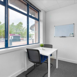 Executive office centres in central Strensham