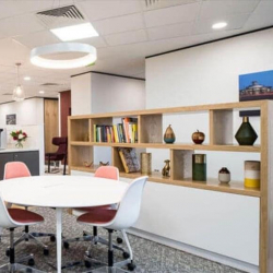 Offices at Maneggstrasse 33, Pergamin II, Greencity